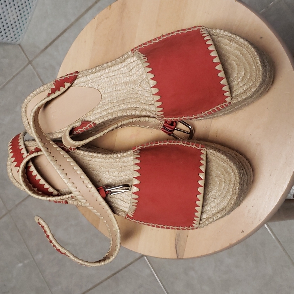 Pour la victorie spring/summer sandals